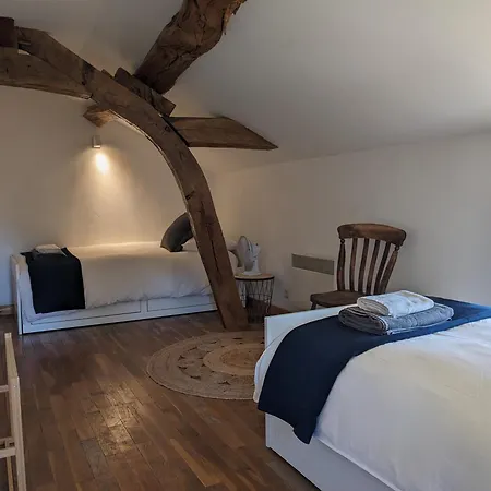 Le Petit Chaudenas - Piscine Privee Dans Un Vaste Terrain Avec Foret Tatil Evi *