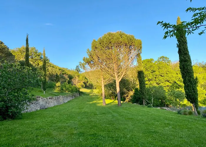 Semesterbostad Le Petit Chaudenas - Piscine Privee Dans Un Vaste Terrain Avec Foret *